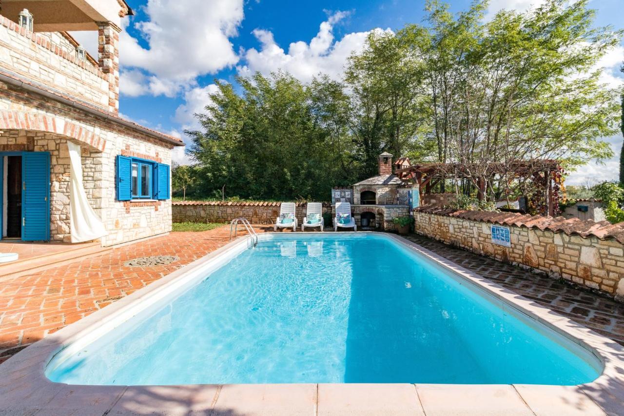 Villa-Johanna Kaštelir Εξωτερικό φωτογραφία